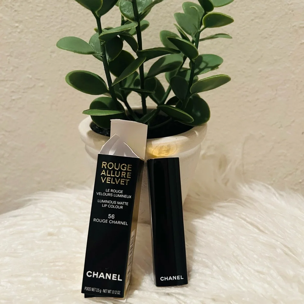 CHANEL Rouge Allure Velvet Matt Lipstick 56 Rouge Charnel NWT